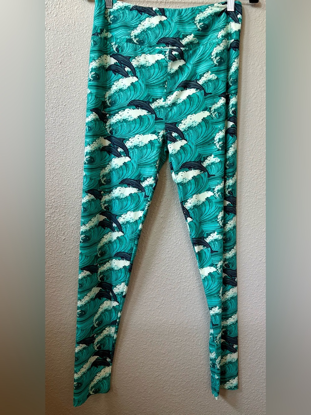 Lularoe TC Teal Dolphin Wave Leggings